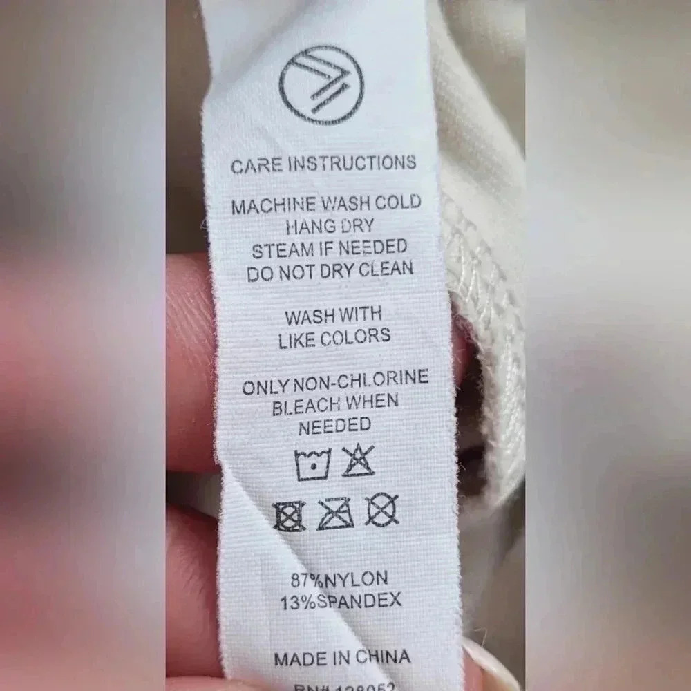 SAVVI Women’s Street Joggers, size medium, Light Cream Color - Picture 2 of 7